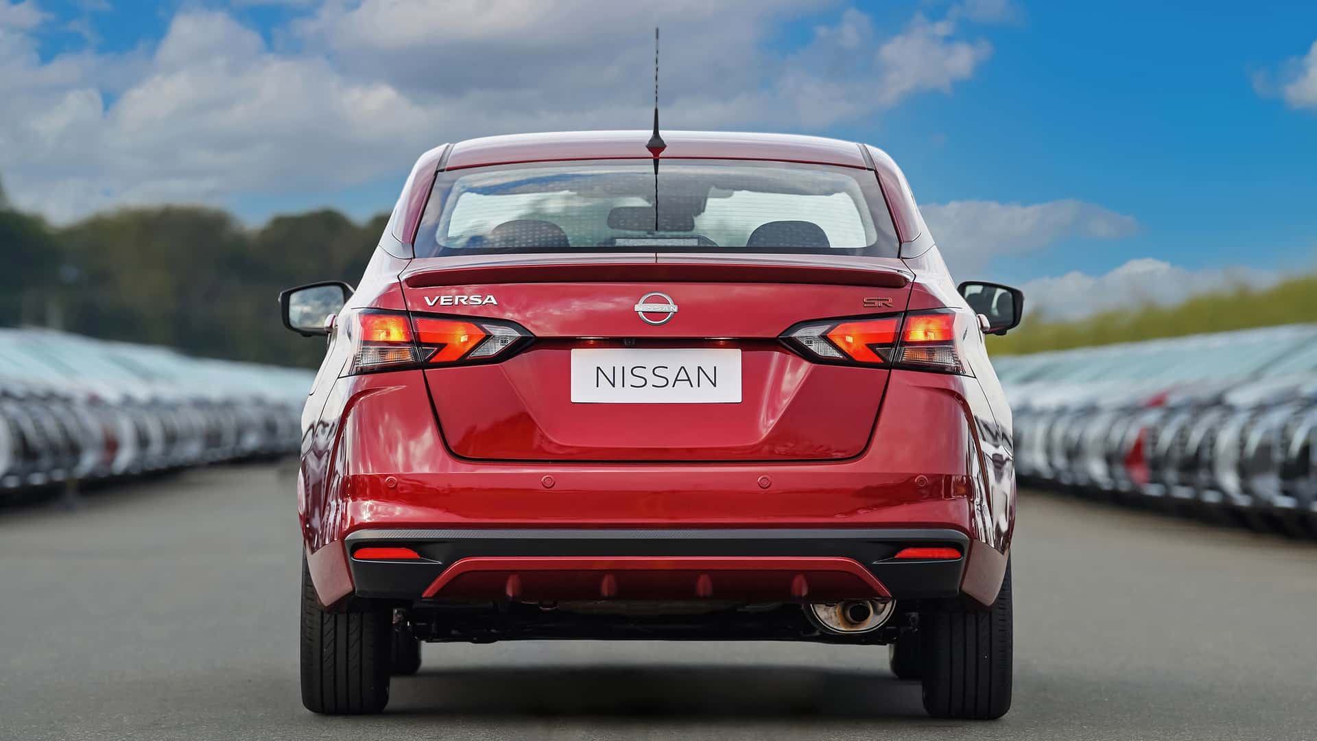 Nissa Versa SR: Ficha Técnica, Preço e Itens de Série