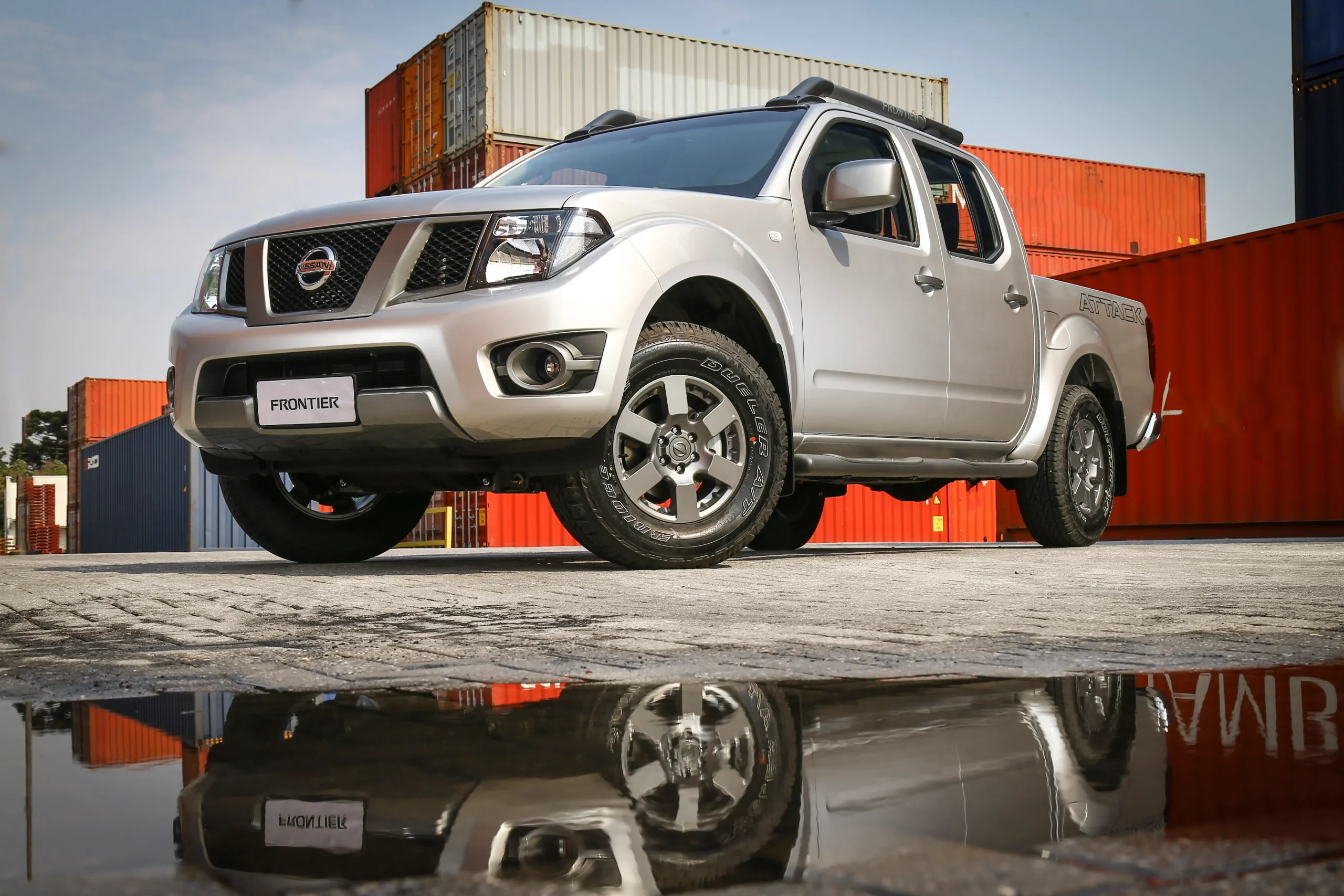 Nissan Frontier Attack 2025