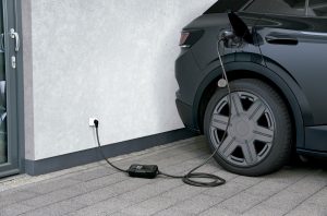 Como escolher o melhor carregador portátil para carro elétrico? Veja dicas!