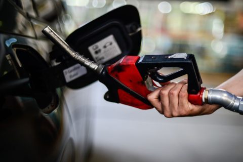 Saiba qual era o preço da gasolina há 30 anos (1995)!