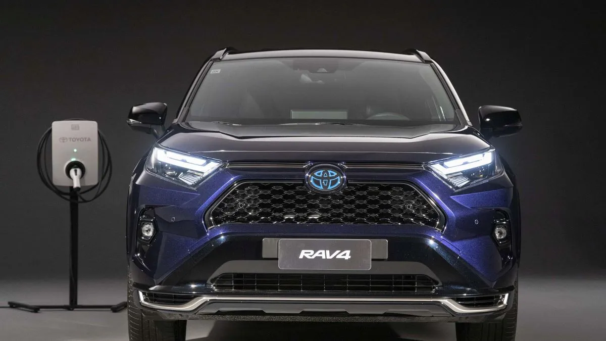 Grade frontal Toyota RAV4 elétrico