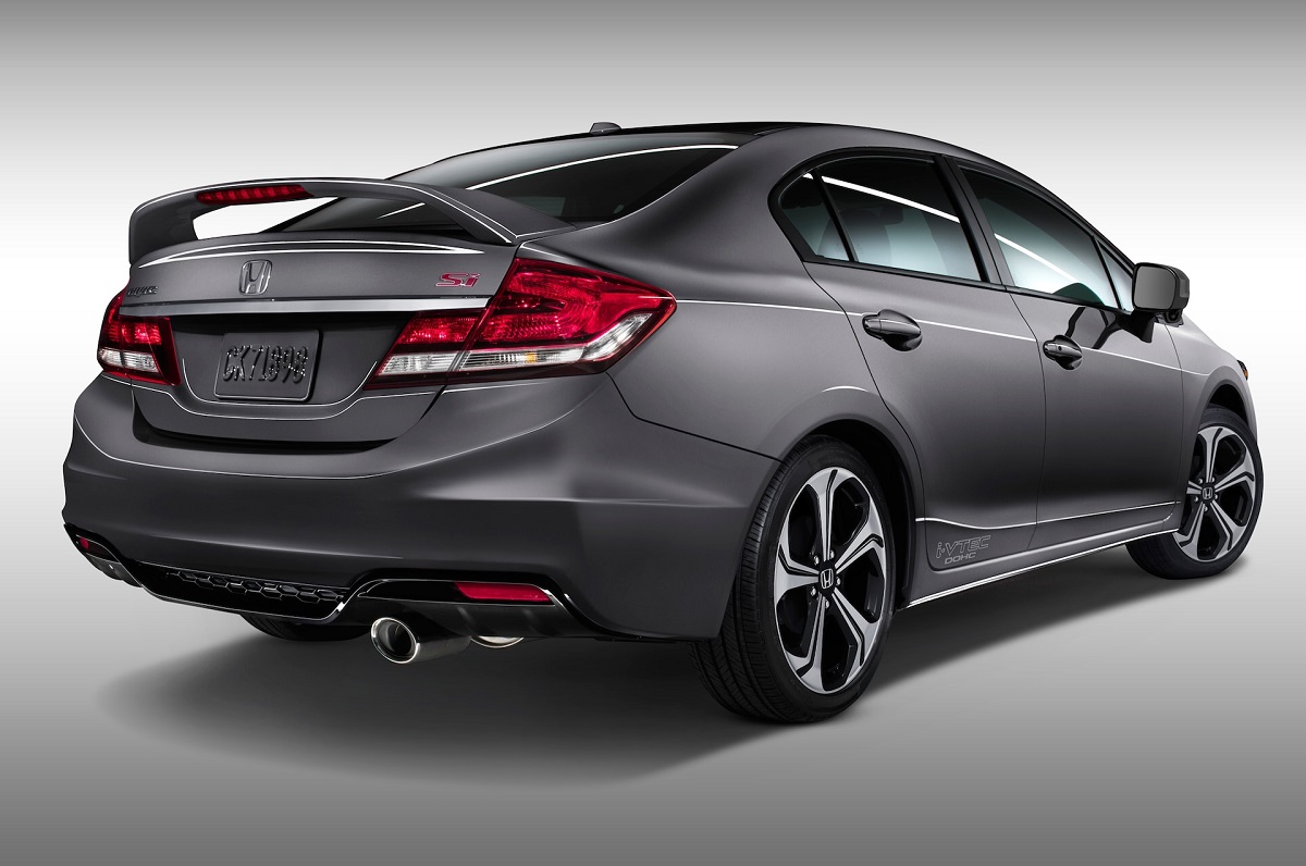 Civic 2015: preço, itens de série e mais; confira ficha técnica completa