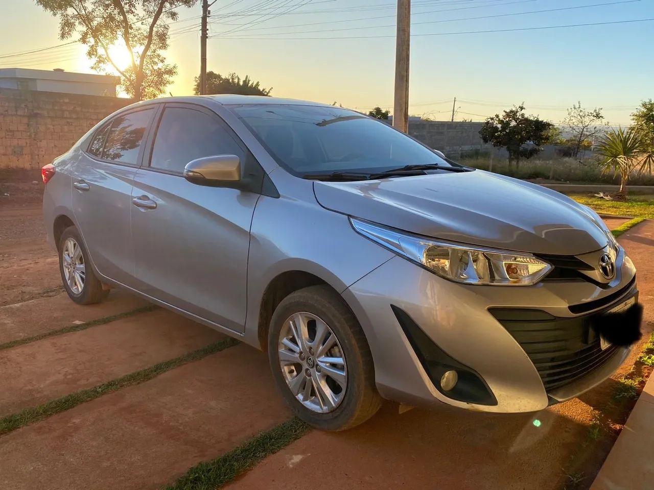 Toyota Yaris Sedan 1.5 16V XL Mec. 2019